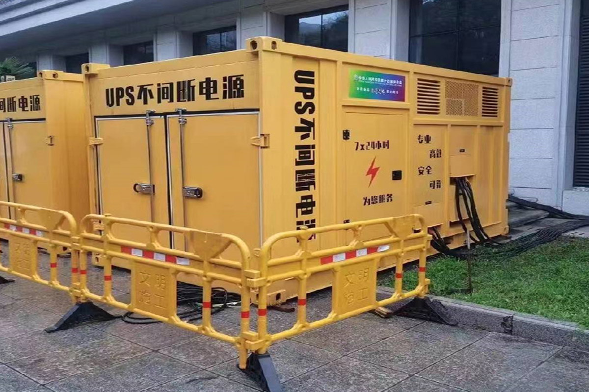 廉江发电机租赁施工现场